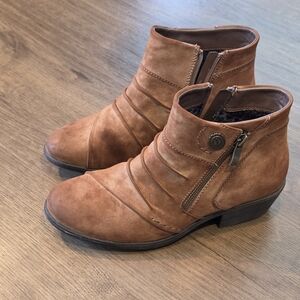 Alberto Brown Ankle Boots
